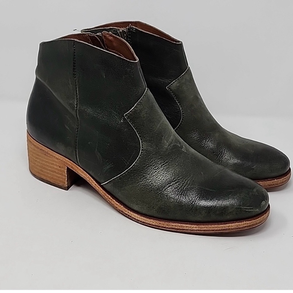 Kork Ease Casper Green Stacked Heel Ankle Booties Size 10
